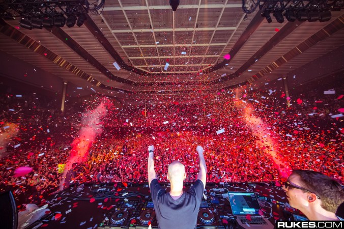 Above & Beyond at Bill Graham Civic Center. Photo credit: Drew Ressler/rukes.com.